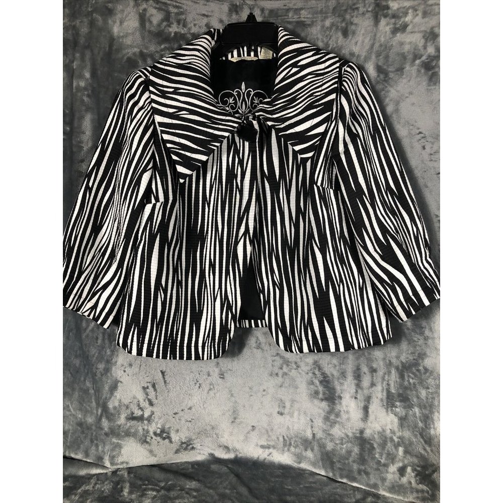 Trevan Blazer Jacket Women’s Size 8 3/4 Length Sleeve Animal Print - Picture 1 of 16
